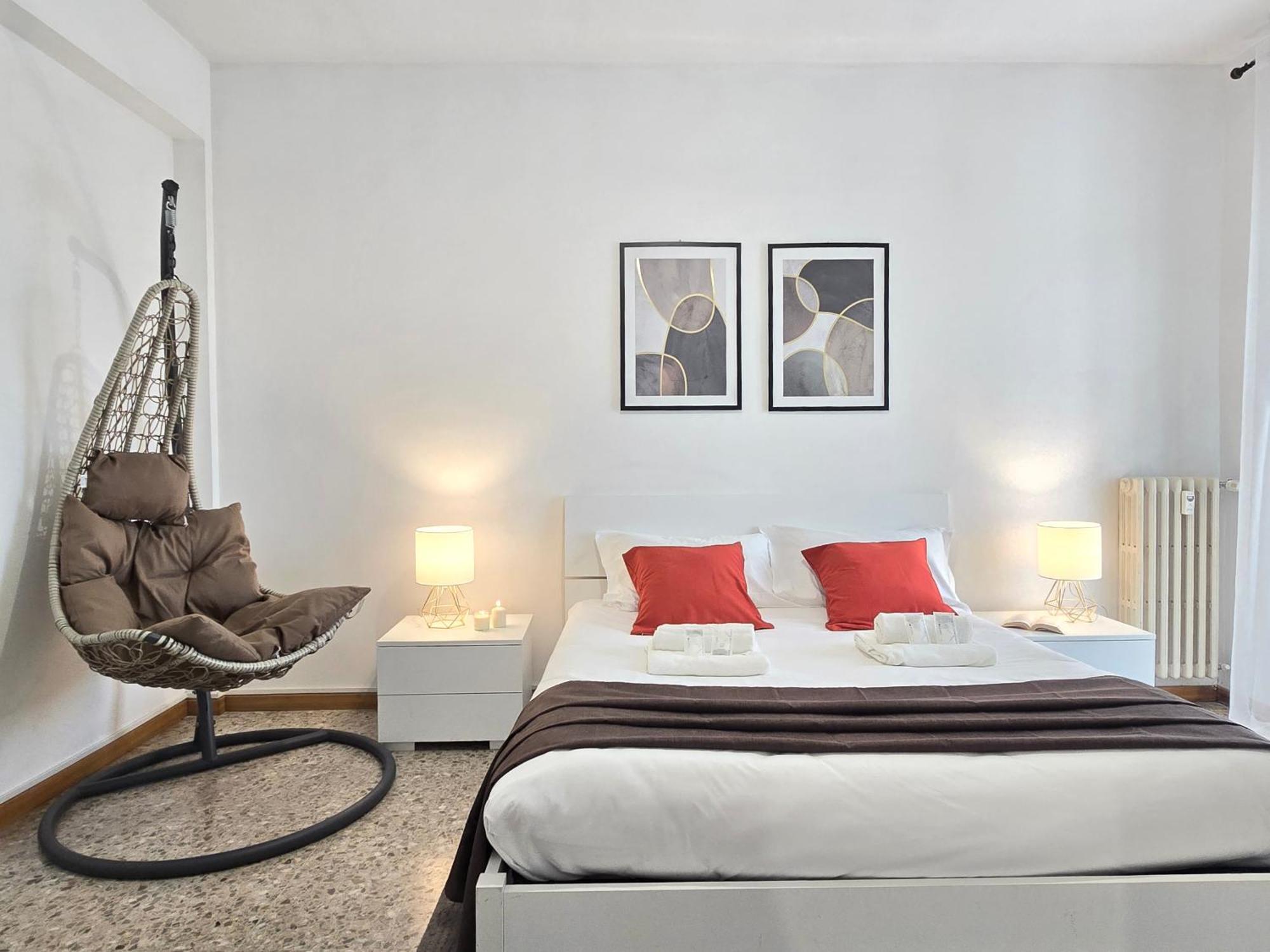 Casa Relax Con Parcheggio E Metro Appartement *